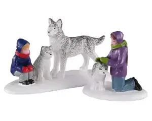 Lemax Future sled dogs s2