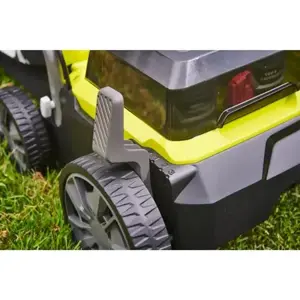 Ryobi ONE+™ 18V Brushless Accu 35cm Verticuteerder (excl. accu) - afbeelding 4