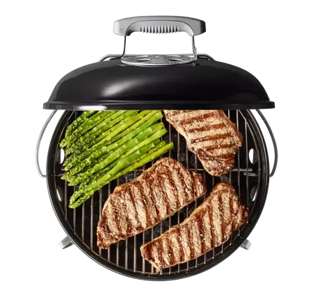 Weber Barbecue Smokey Joe Premium Smoke Grey 37cm in gebruik